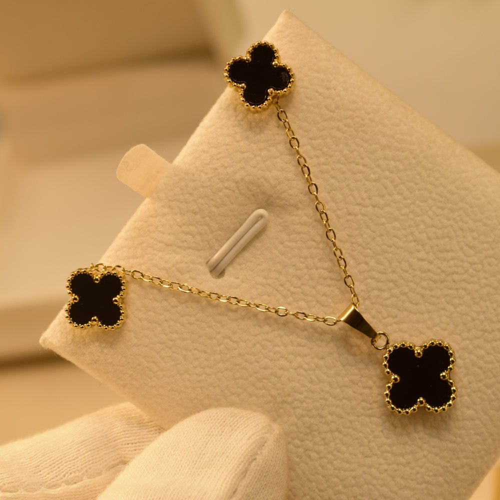 Van cleef Necklace Set