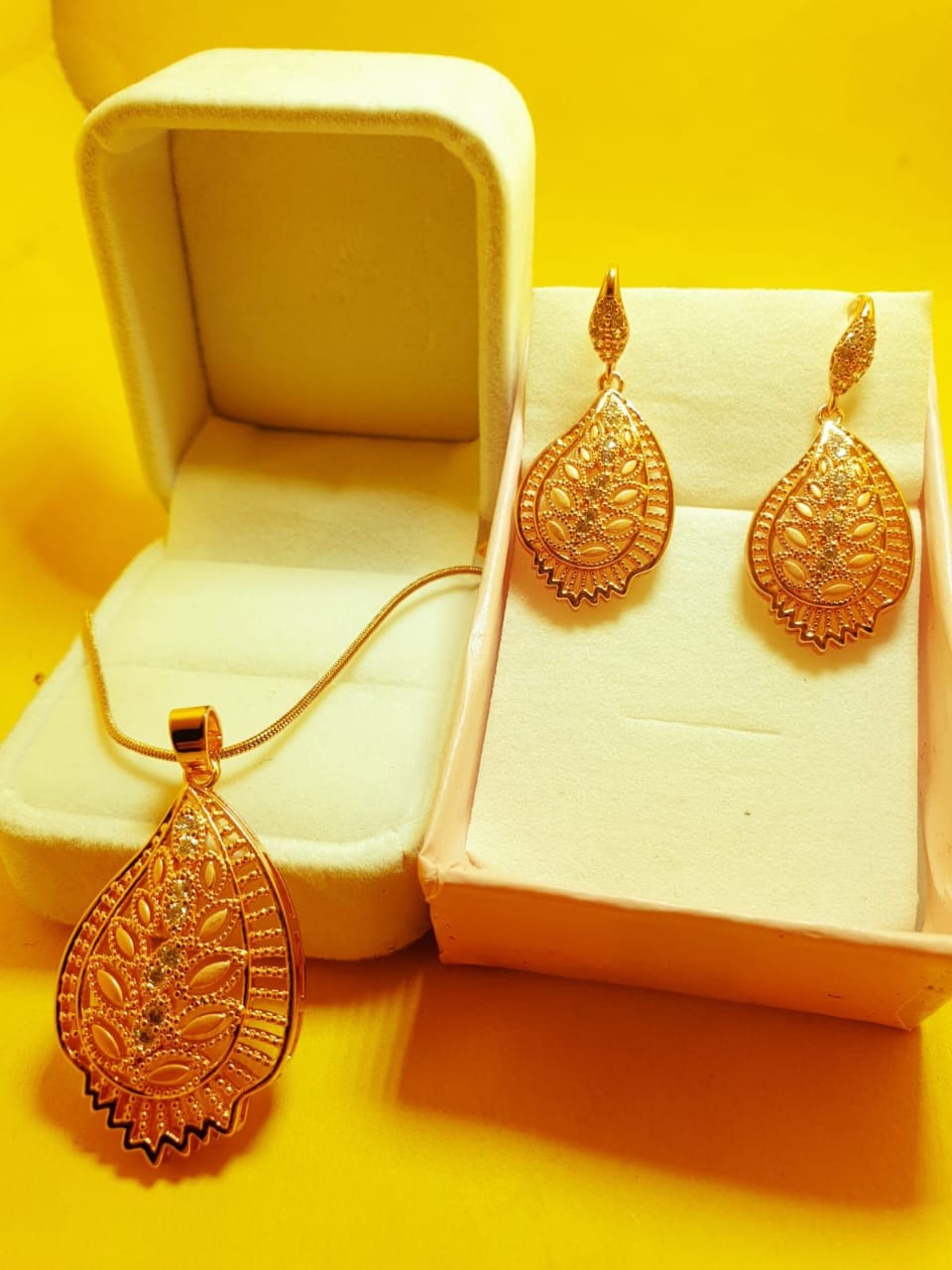 Leaf Necklace Set Design 2
