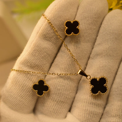 Van cleef Necklace Set