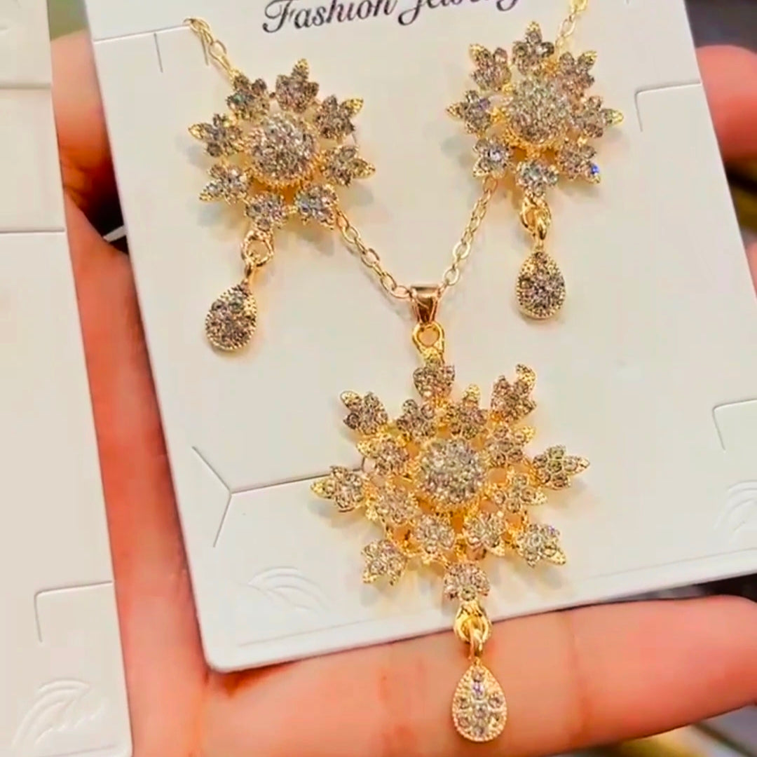 Antique Flower Crystal Necklace Set